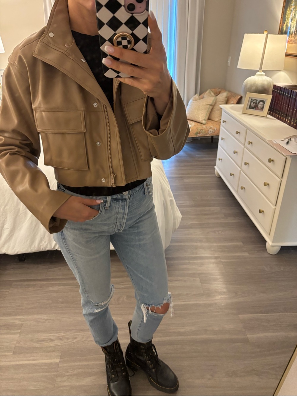 🤎 Alo Yoga Cropped Faux Leather Utility Jacket 🤎